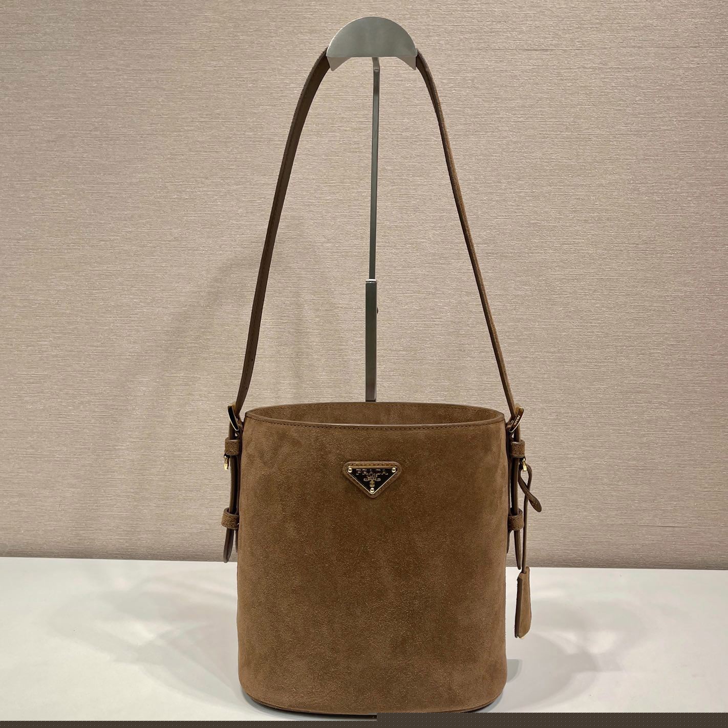 Pra*a top handle bags